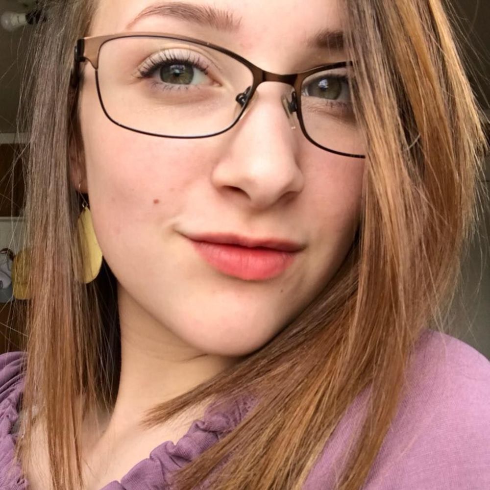 Meet your Posher, Abby